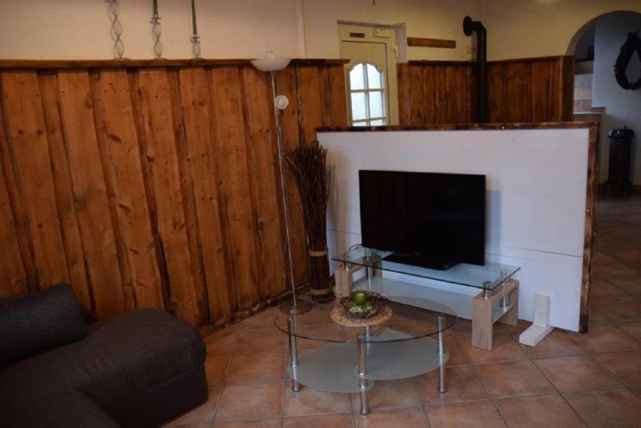 Ferienhaus Zur Kleinen Kneipe Fladungen Exterior foto
